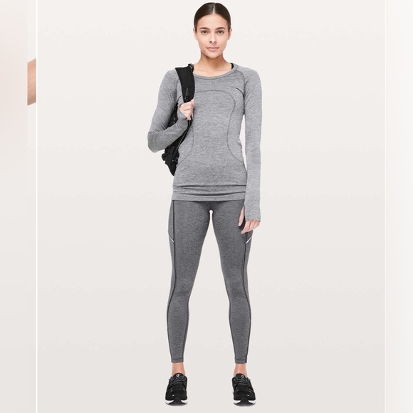 lululemon athletica Pants - Lululemon Speed Up Tight * Metallic 28"
Heathered Black